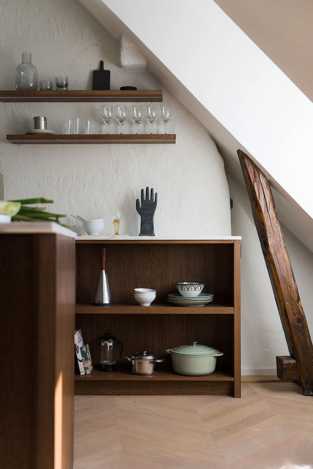 Style décor pour un espace élégant sous toit à Stockholm - Gallery image 15