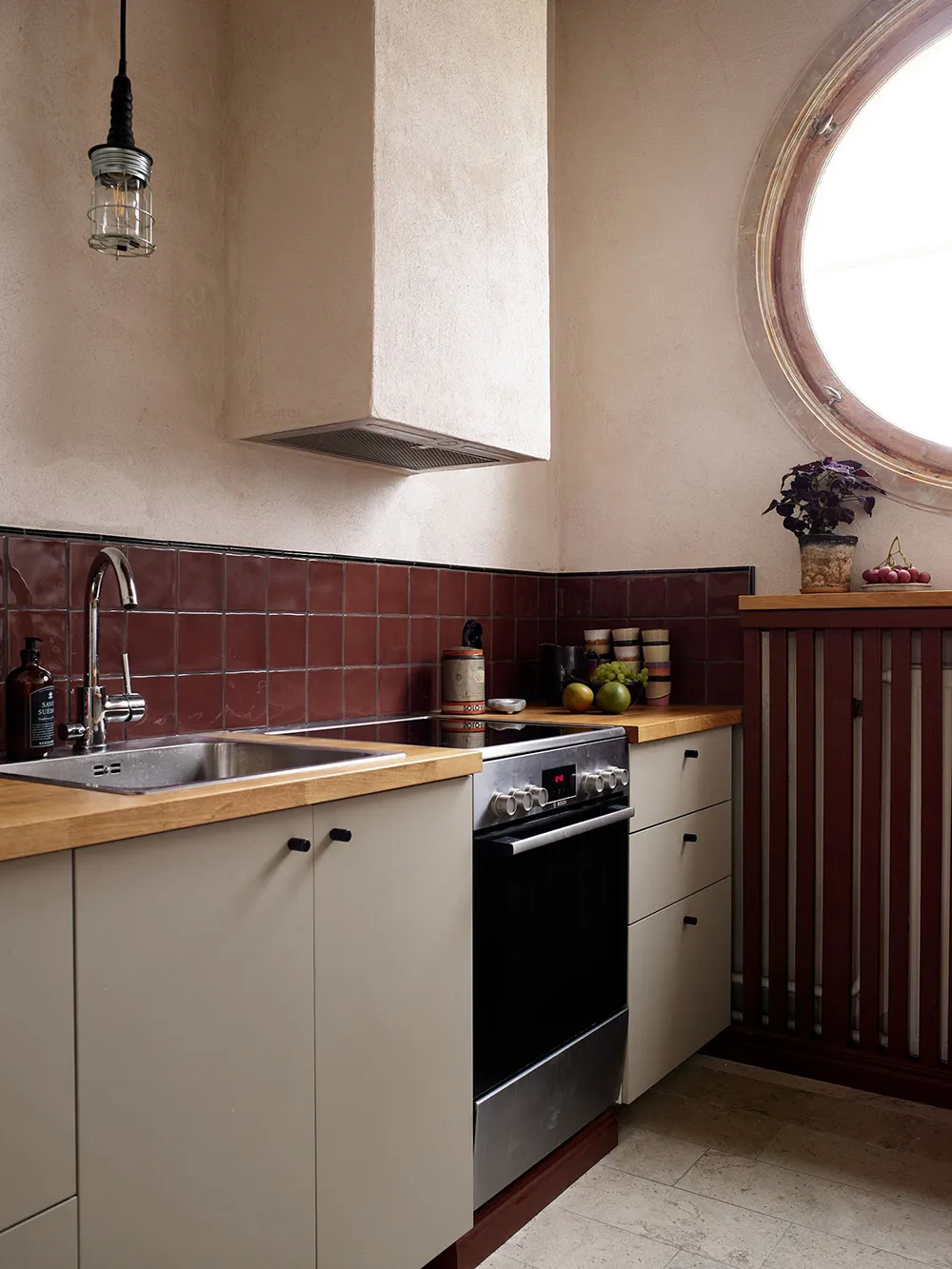 Une propriété de camp suédoise inhabituelle dans une ancienne école rurale en Suède - Gallery image 10