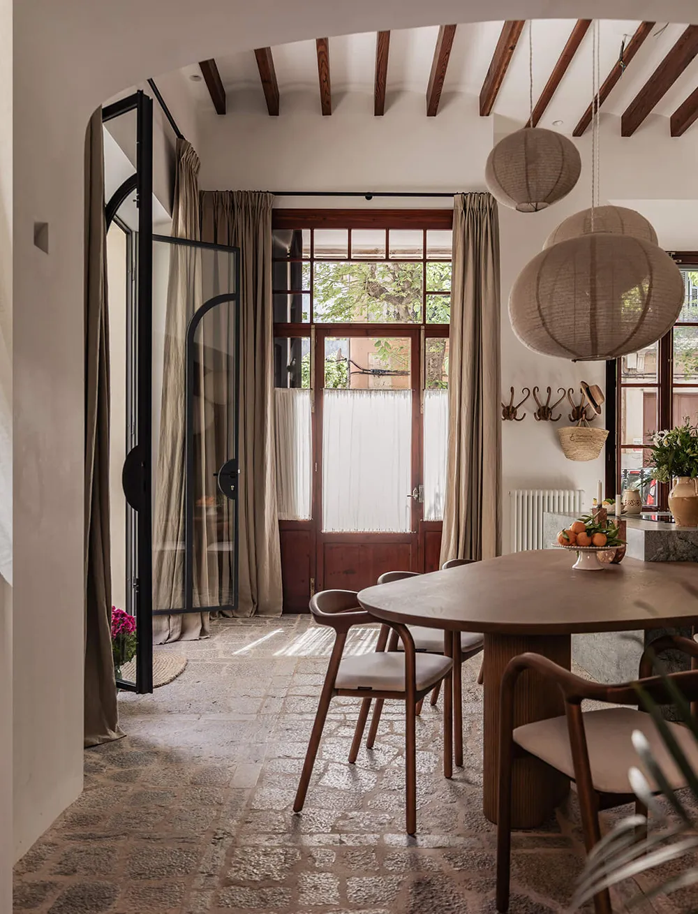 Gemütlicher moderner Design einer historischen Villa auf Mallorca - Gallery image 6