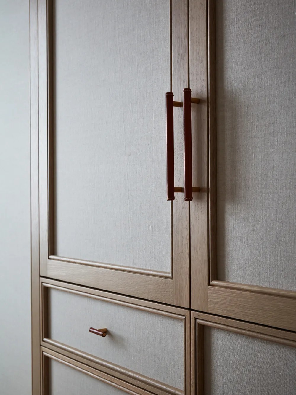 न्यूयॉर्क में एक प्राथमिक युग की इमारत में स्थित अपार्टमेंट का उन्नत विकास/सुधार - 17