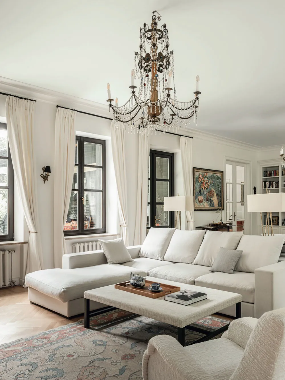 Heller Dorfhaus mit herzlichen Details von Dekorateurin Katja Gerdt in Podmoskovye - Gallery image 2