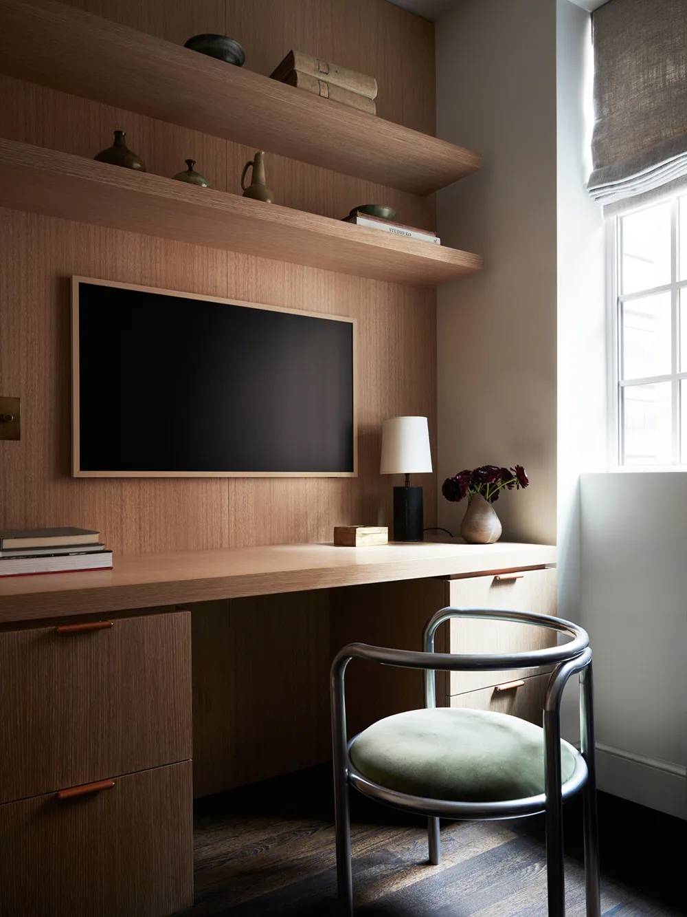 न्यूयॉर्क में एक प्राथमिक युग की इमारत में स्थित अपार्टमेंट का उन्नत विकास/सुधार - 12