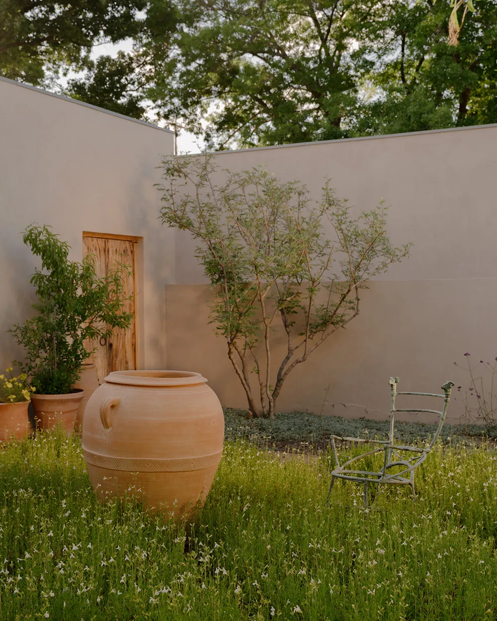 Interiores cálidos y influencia mexicana: hermosa residencia en Texas - 27