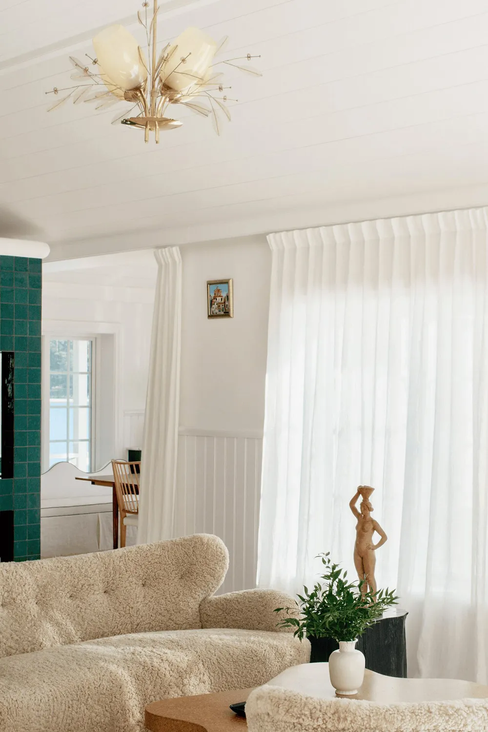 स्वीडन में स्थित एक सुंदर वॉटरफ्रंट रिसॉर्ट का आंतरिक डिज़ाइन - Gallery image 6