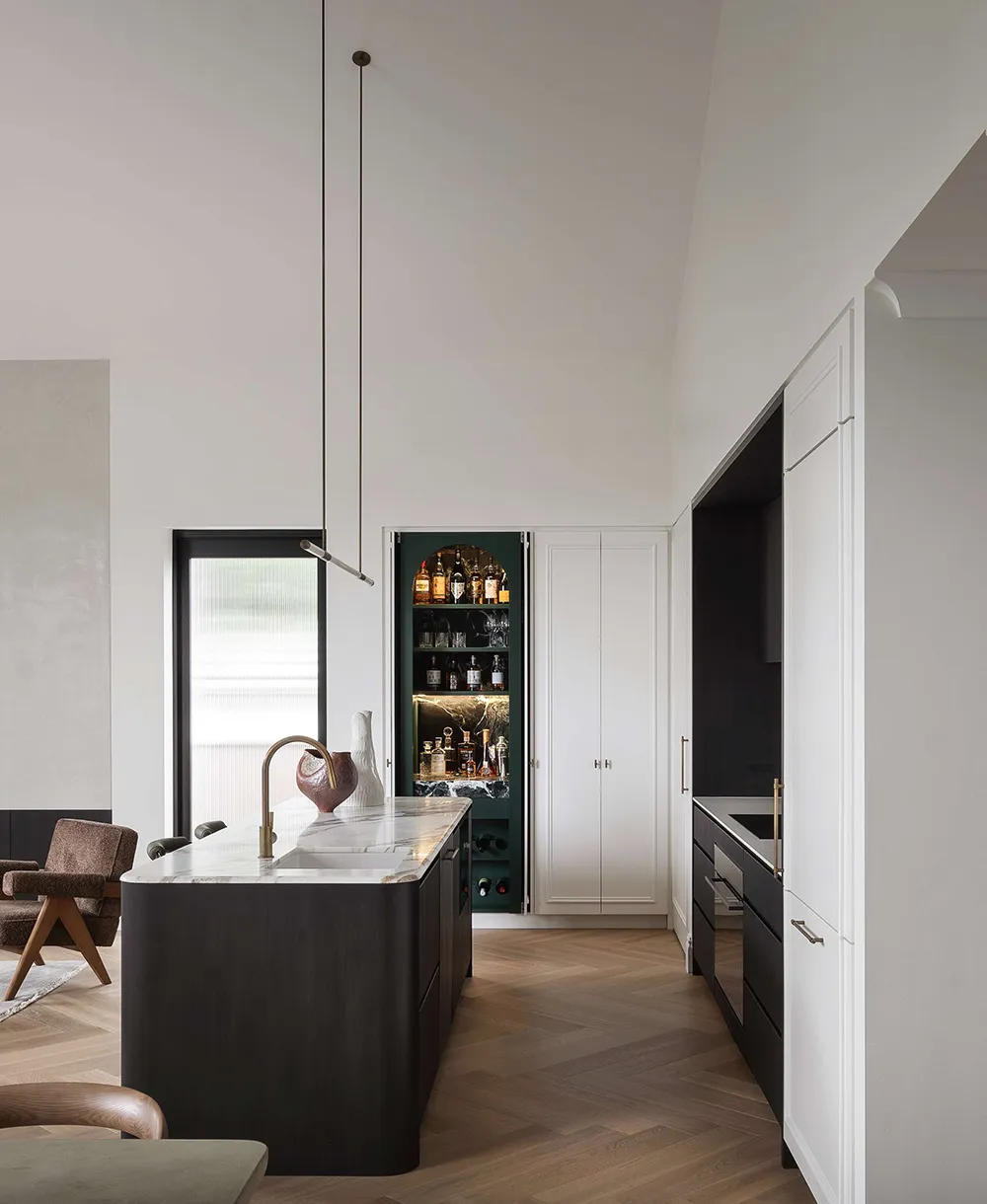 Líneas limpias y decoración elegante: casa moderna en Sídney - Gallery image 9