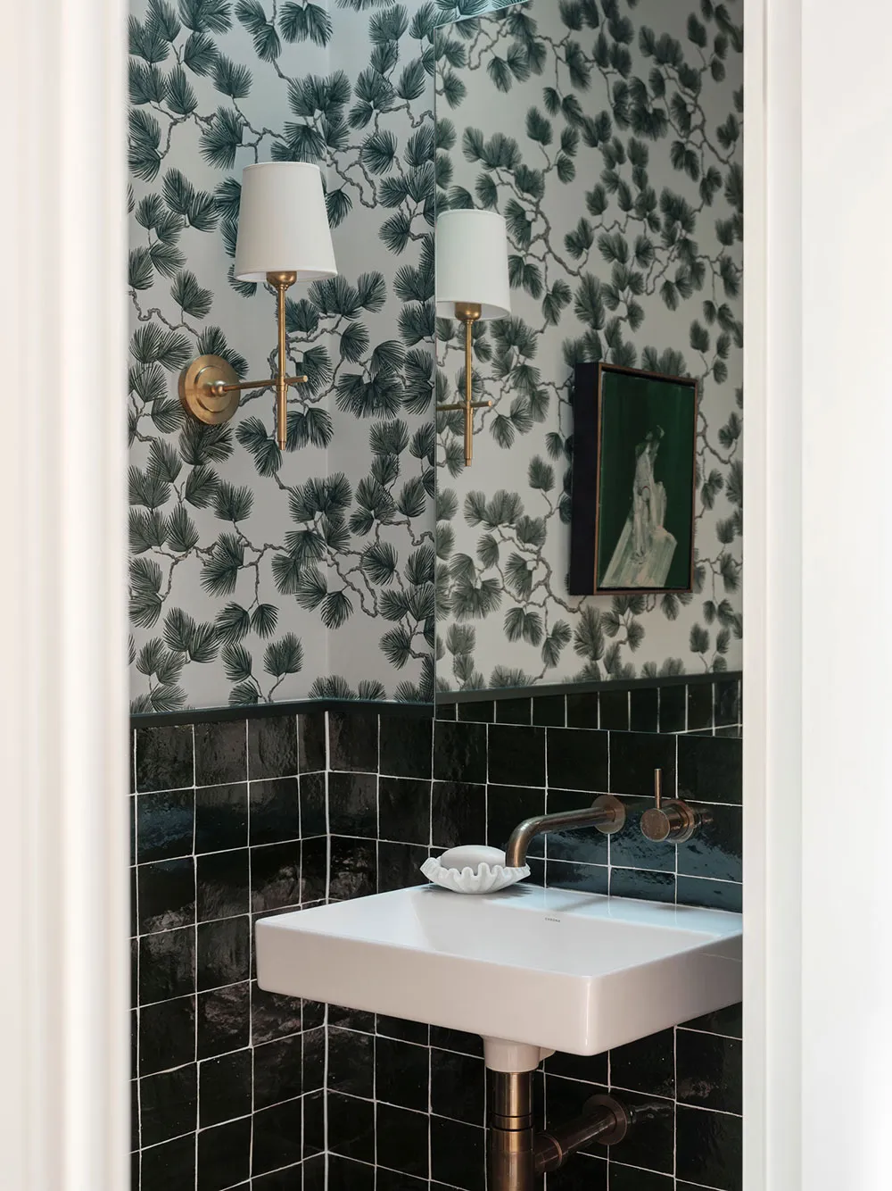 Znakomity strzeżony domek w Australii zbudowany na kontrastach - Gallery image 21