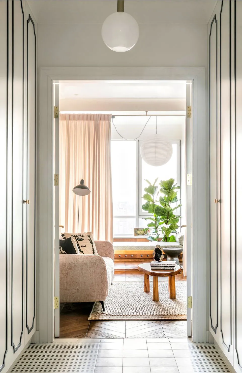 Charmante Wohnung mit leichten Retro-Noten im Zentrum von Kiew (75 qm) - Gallery image 11