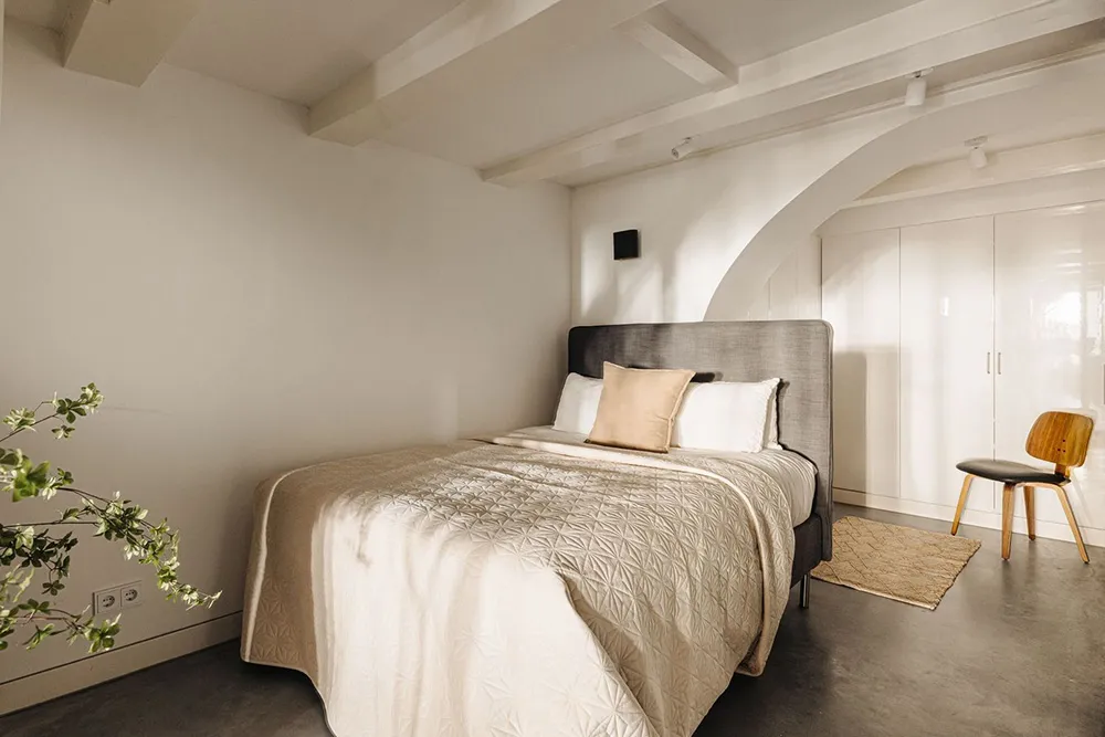 Średzie morza motywy w designie nowoczesnych apartamentów w Amsterdamie - Gallery image 18