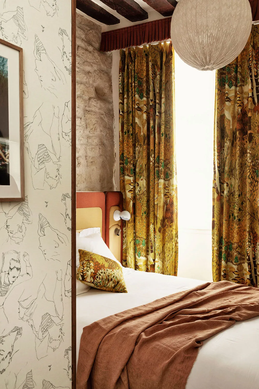 Готель Saint-Andre des Arts: готель із атмосферою 1970-х у Парижі - Gallery image 6