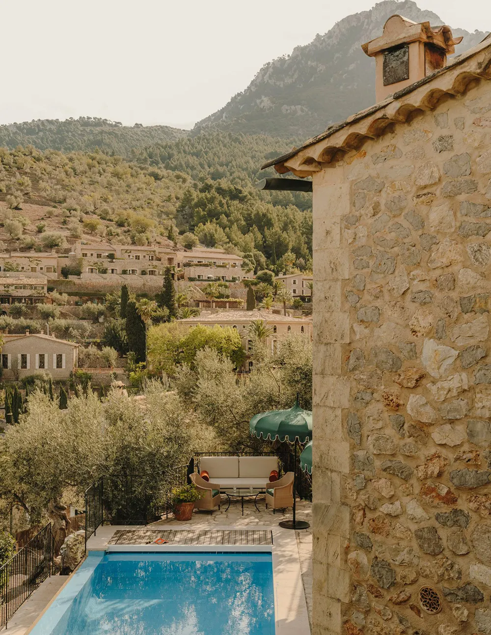 Charmant rafraîchissement d'une villa traditionnelle avec vue sur Majorque - Gallery image 1