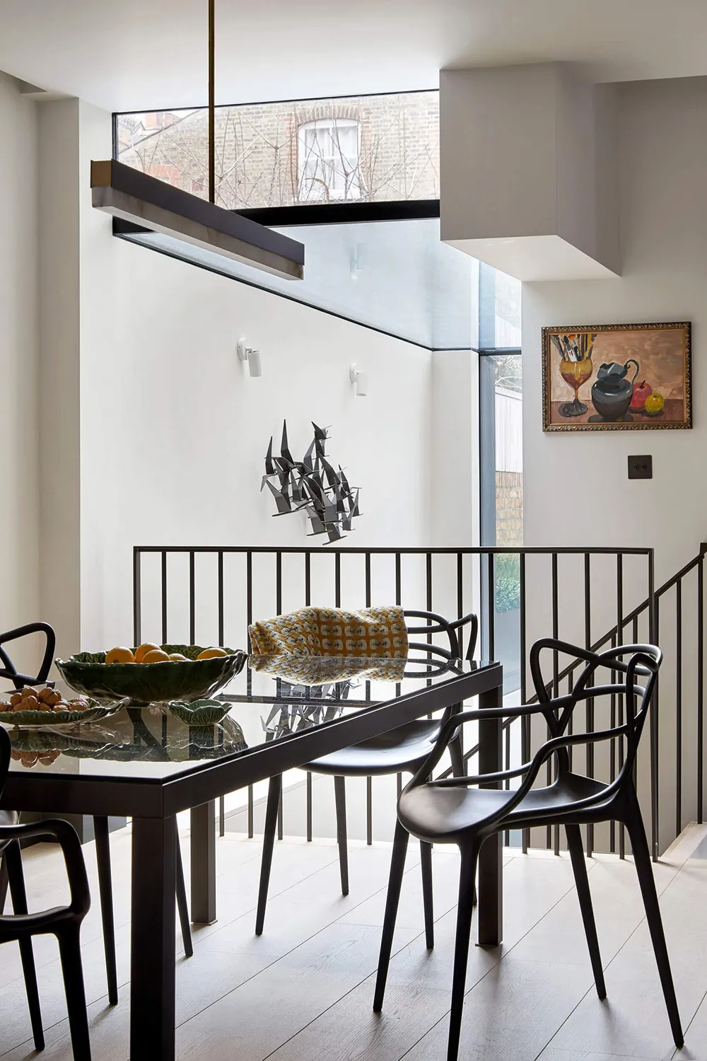 Стильні темні відтінки для чудового таунхауса в Лондоні - Gallery image 7