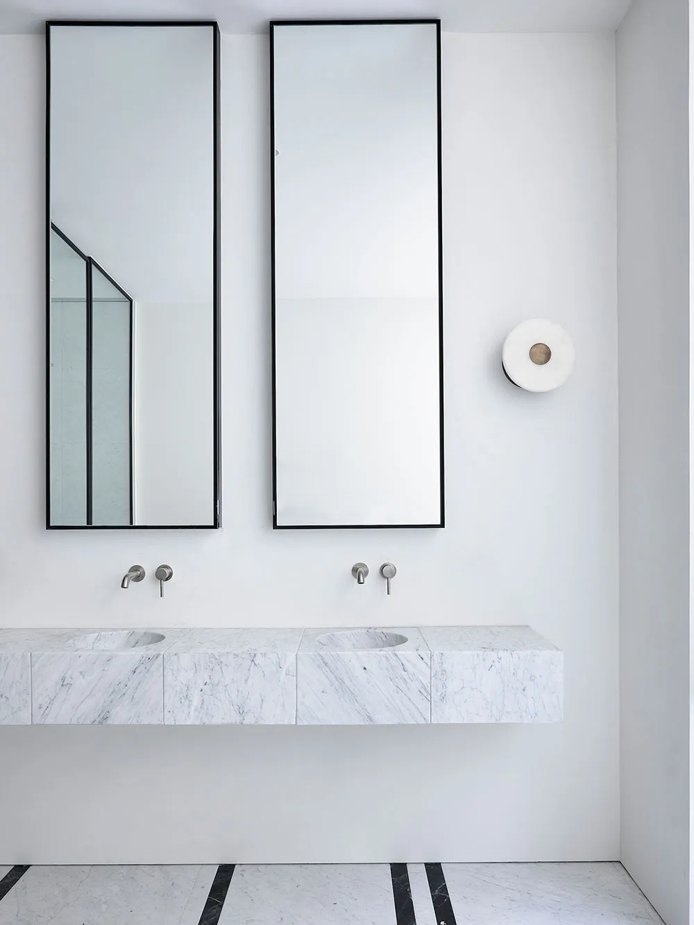 Gemäßigte Töne im Design eines stylischen modernen Hauses in Melbourne - Gallery image 15