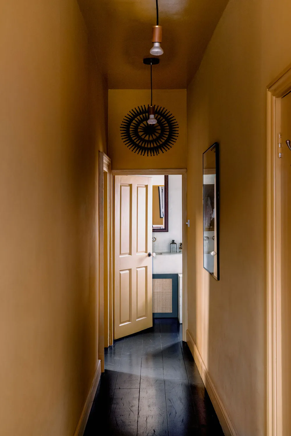 Hermosa tonalidad amarilla en el diseño de una casa victoriana en Londres - Gallery image 12