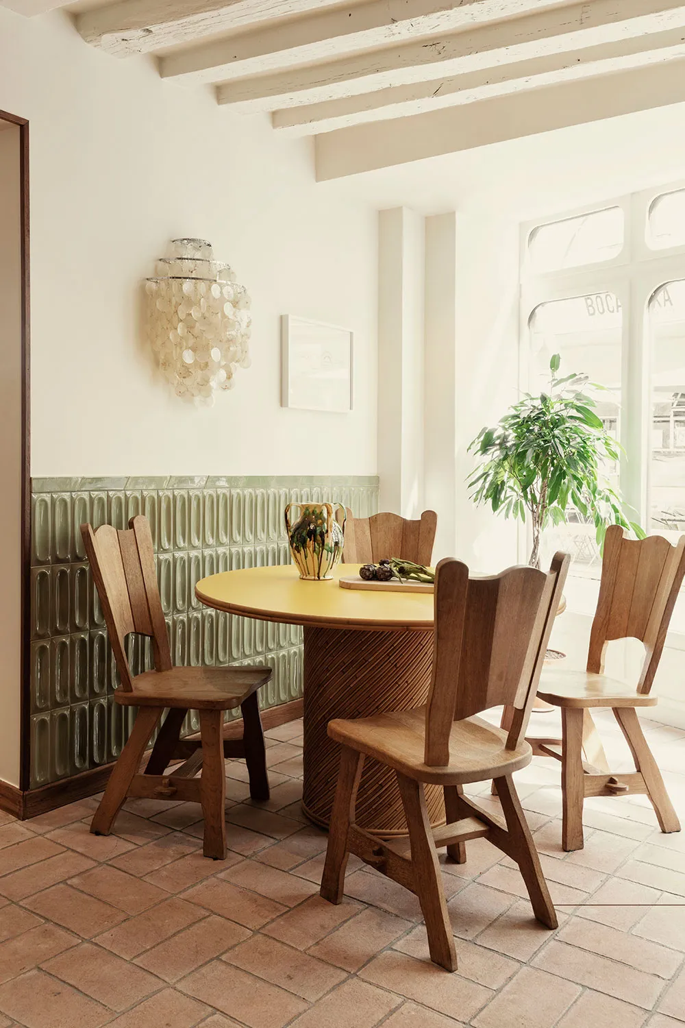 Готель Saint-Andre des Arts: готель із атмосферою 1970-х у Парижі - Gallery image 1