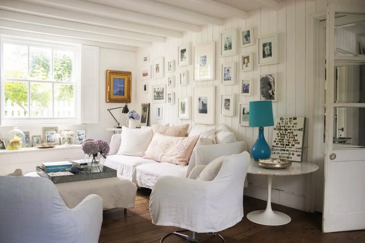 緑に囲まれた美しい白いコテージ - Gallery image 8