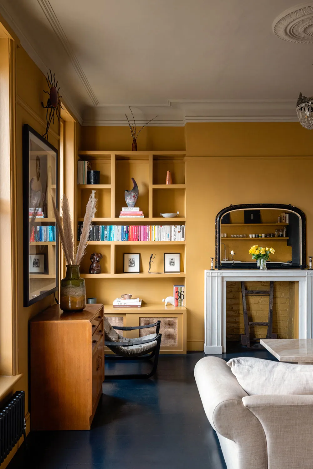 Hermosa tonalidad amarilla en el diseño de una casa victoriana en Londres - Gallery image 1