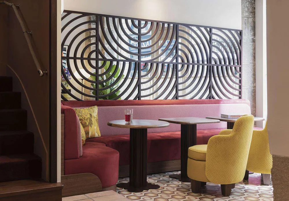 Готель Saint-Andre des Arts: готель із атмосферою 1970-х у Парижі - Gallery image 14