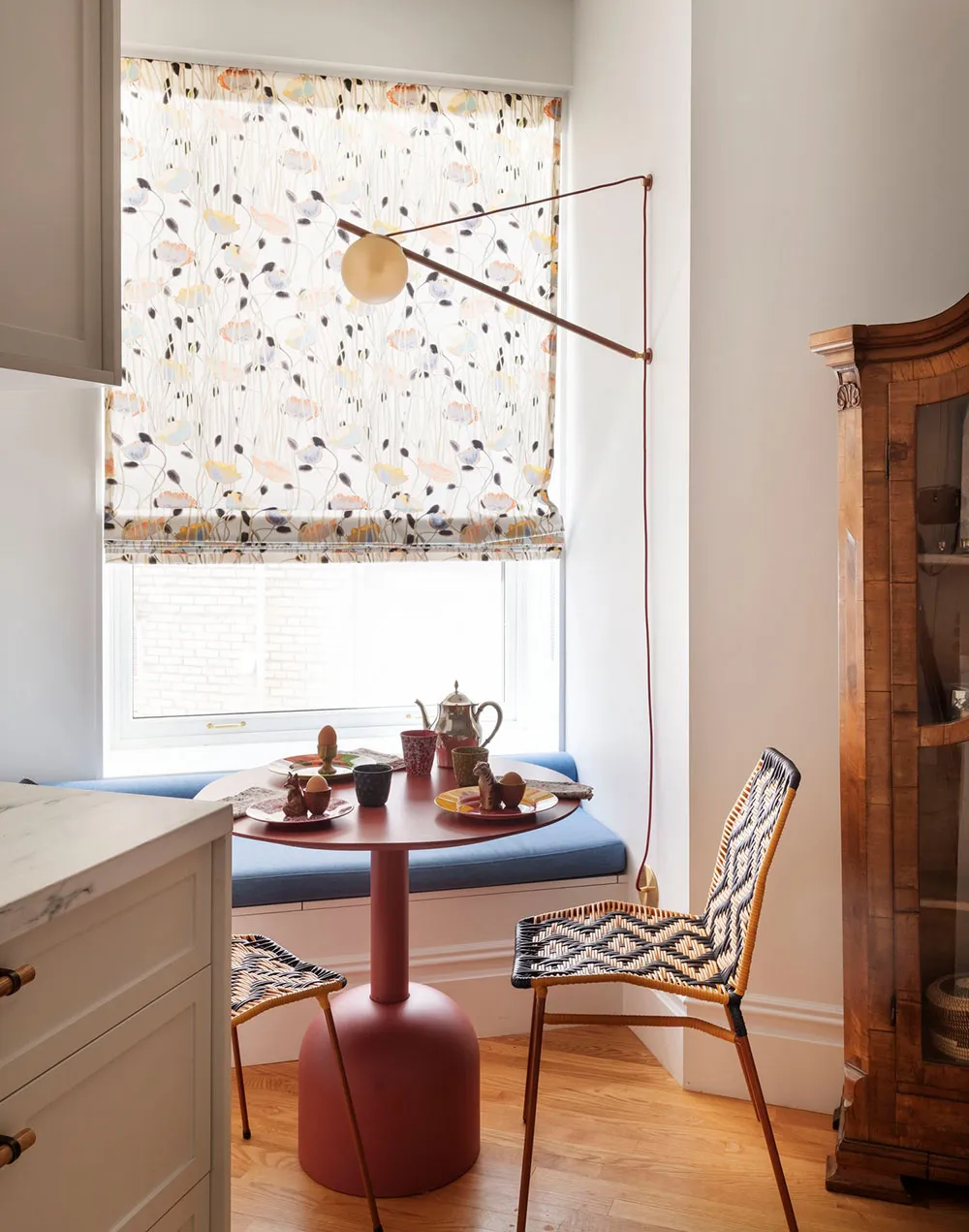 Das Reich der Wandverzierungen und ekligem Interiordesign in einem Haus der Filmfamilie in New York - Gallery image 16