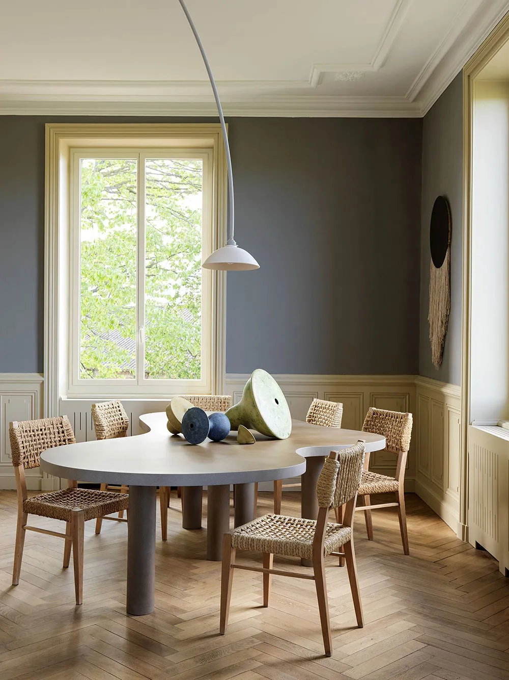 Interesting Eclecticism in a Historic Manor House in France - Gallery image 4