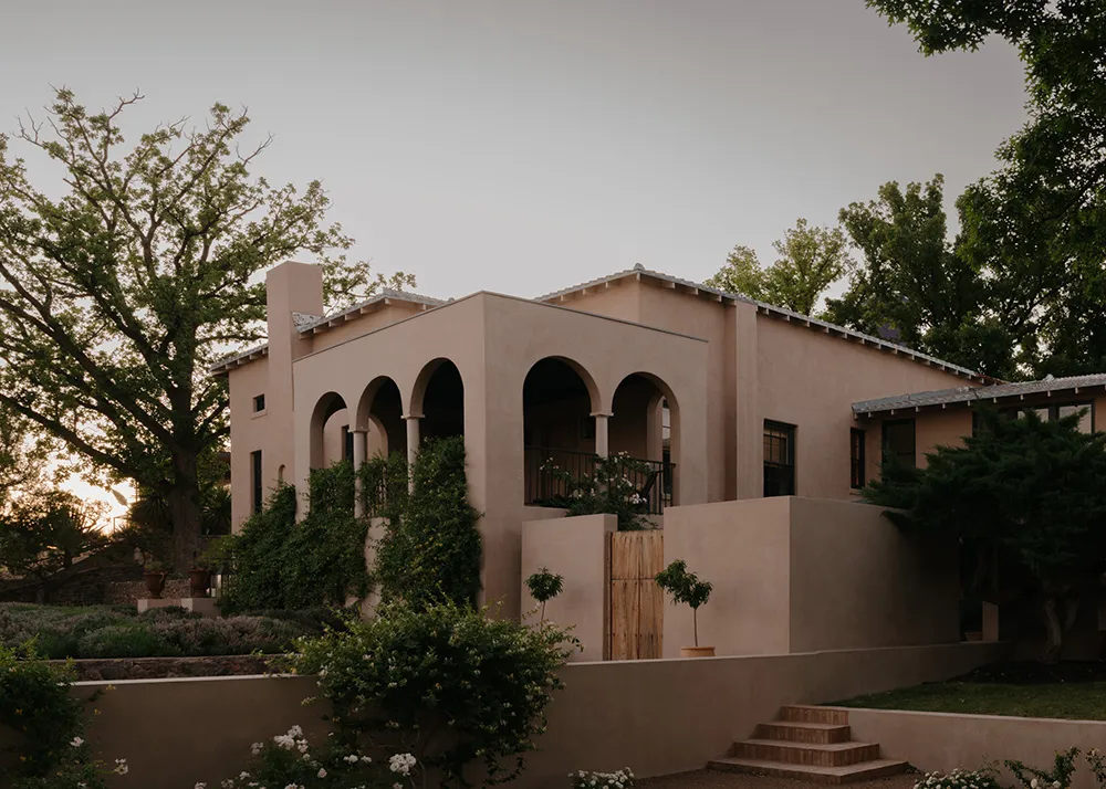 Interiores cálidos y influencia mexicana: hermosa residencia en Texas - 3