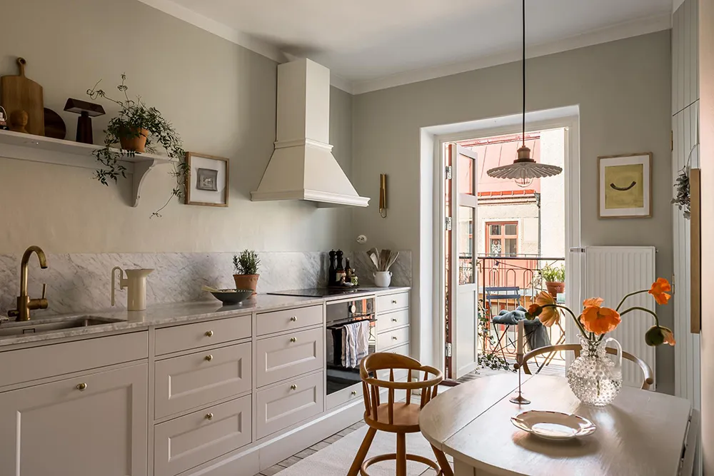 Приятные оттенки серого в дизайне шведской квартиры (90 кв. м) - Gallery image 19