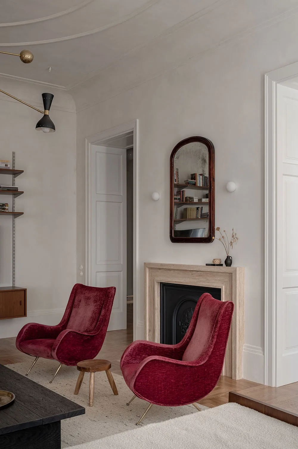 Un magnifique intérieur moderne aux touches anachroniques au centre de Kiev - Gallery image 7