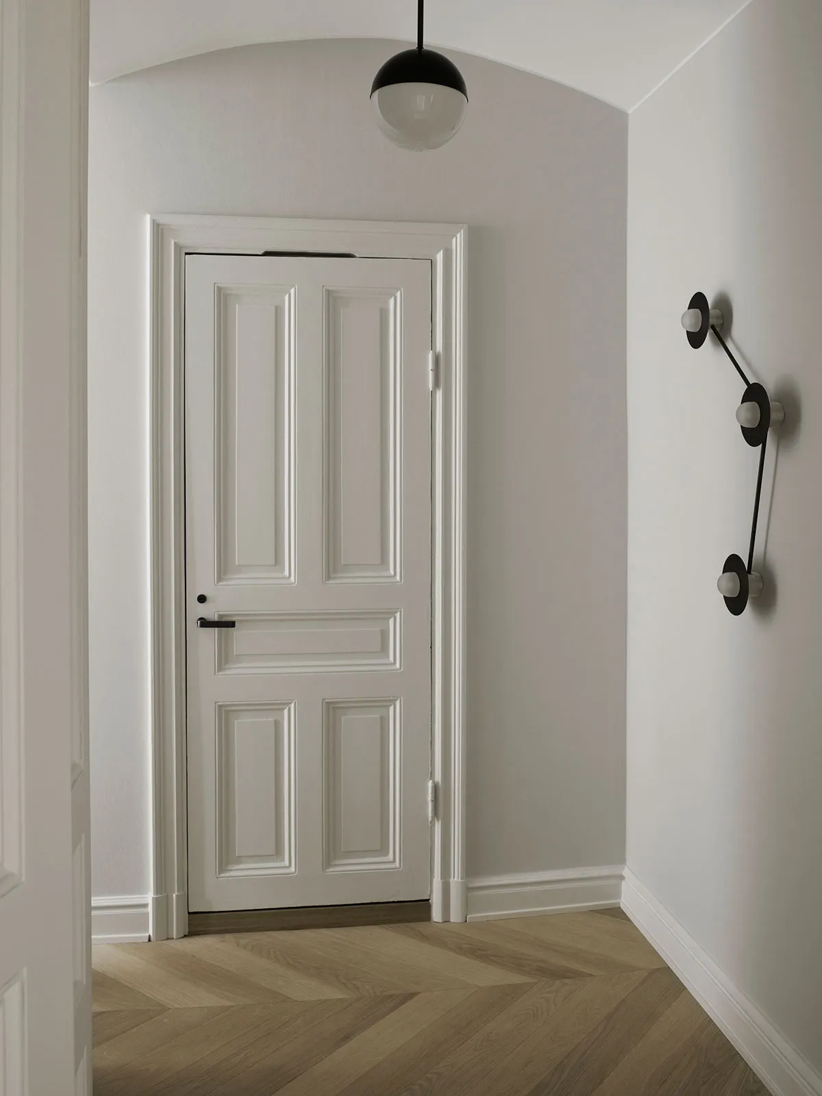 Elegant modern apartments in Stockholm with French touches - Gallery image 18