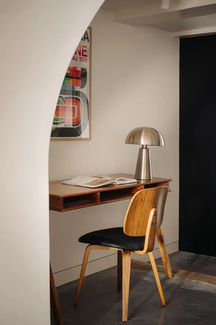 Średzie morza motywy w designie nowoczesnych apartamentów w Amsterdamie - Gallery image 10