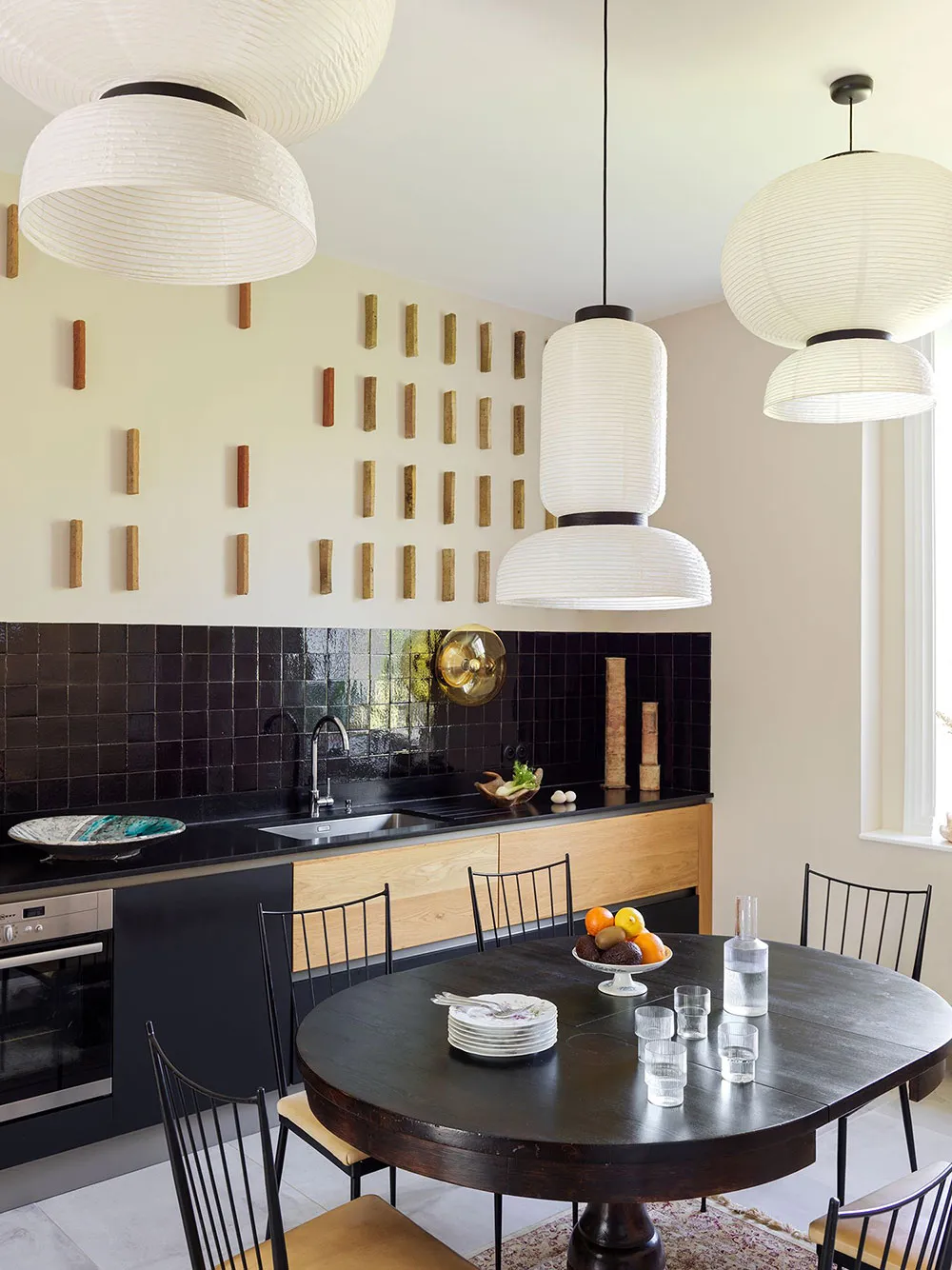 Interesting Eclecticism in a Historic Manor House in France - Gallery image 6