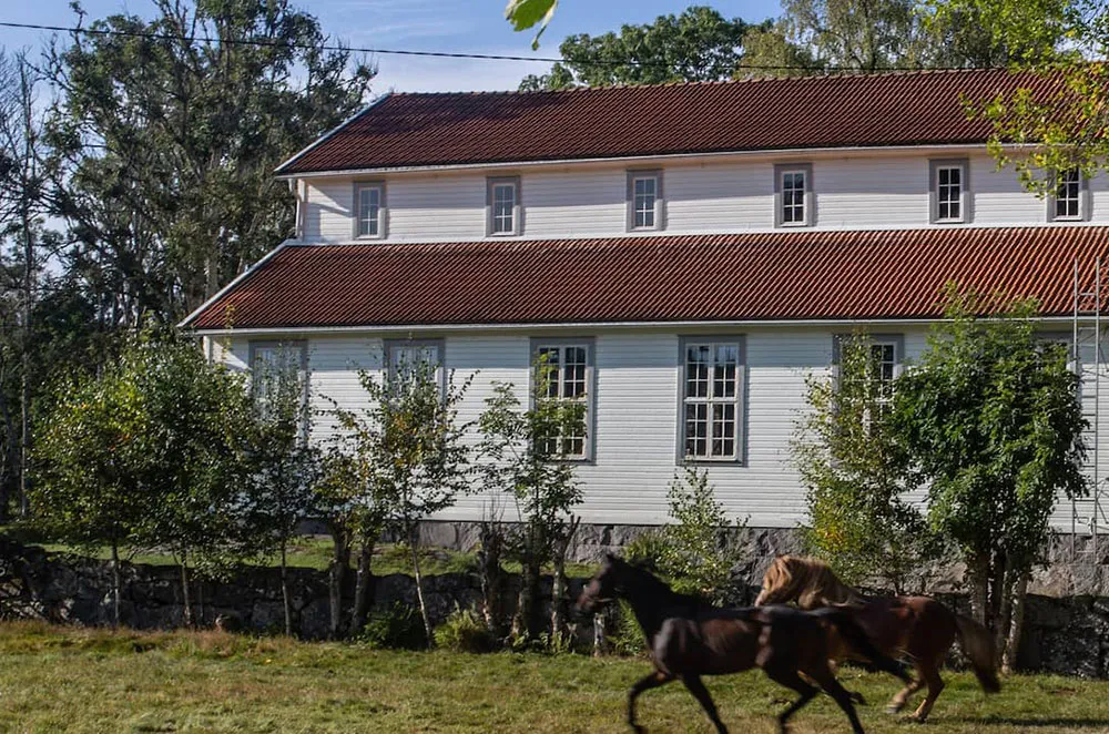 Un cottage estival inhabituel dans une ancienne église de village en Suède - 18