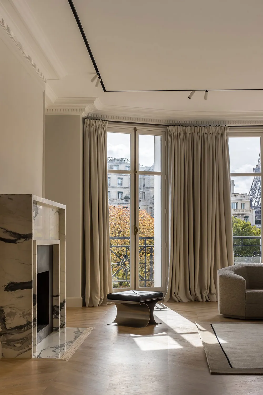 Eleganter französischer Minimalismus von Atelier MKD - Gallery image 17