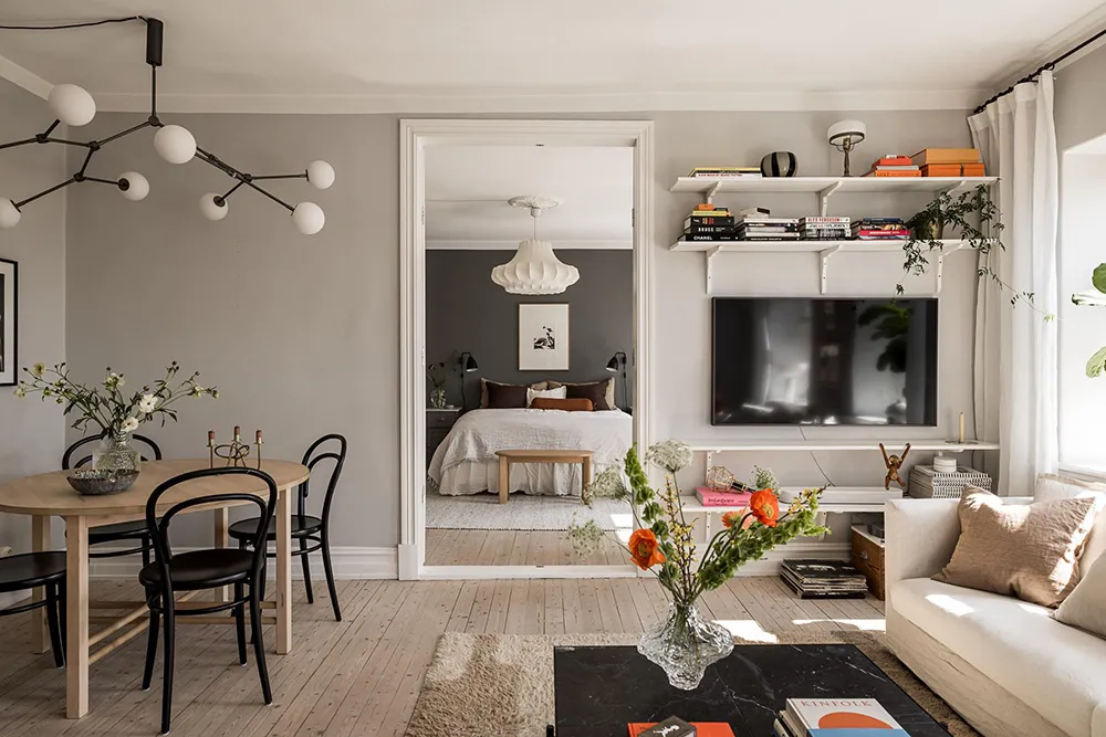 Приятные оттенки серого в дизайне шведской квартиры (90 кв. м) - Gallery image 2