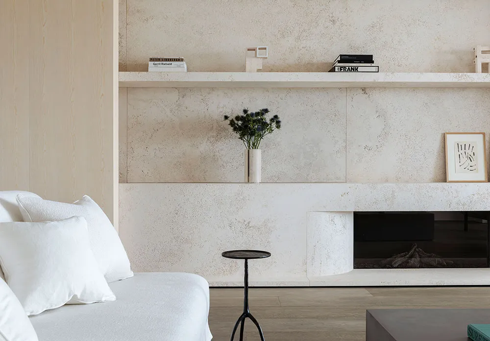 Ruhe in sandfarbigen Tönen im Design eines Hauses in den Dünen der Niederlande - Gallery image 2