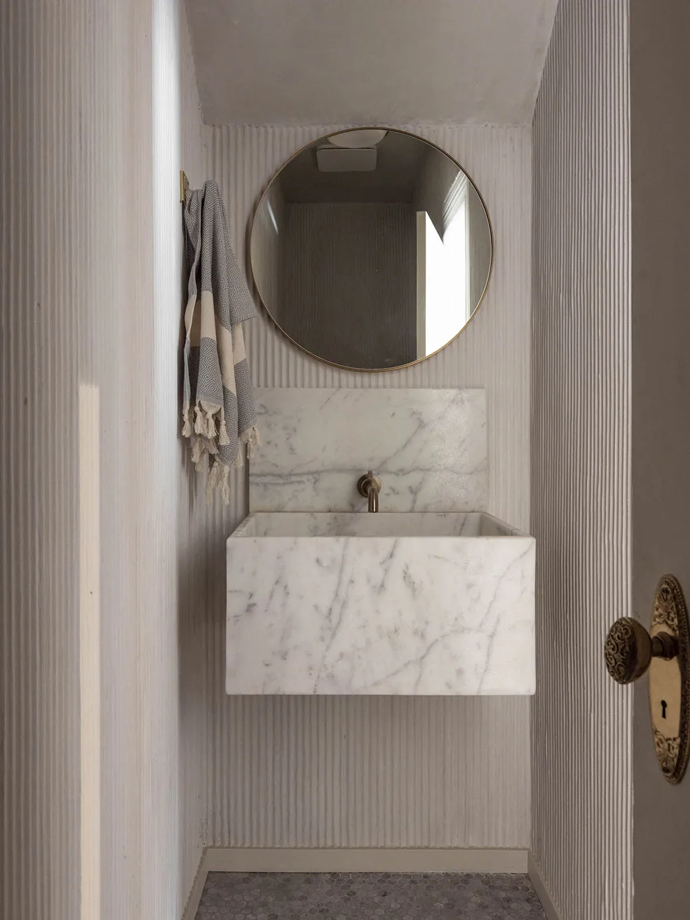 Actualización ligera y moderna de un townhouse de siglo pasado en San Francisco - Gallery image 8