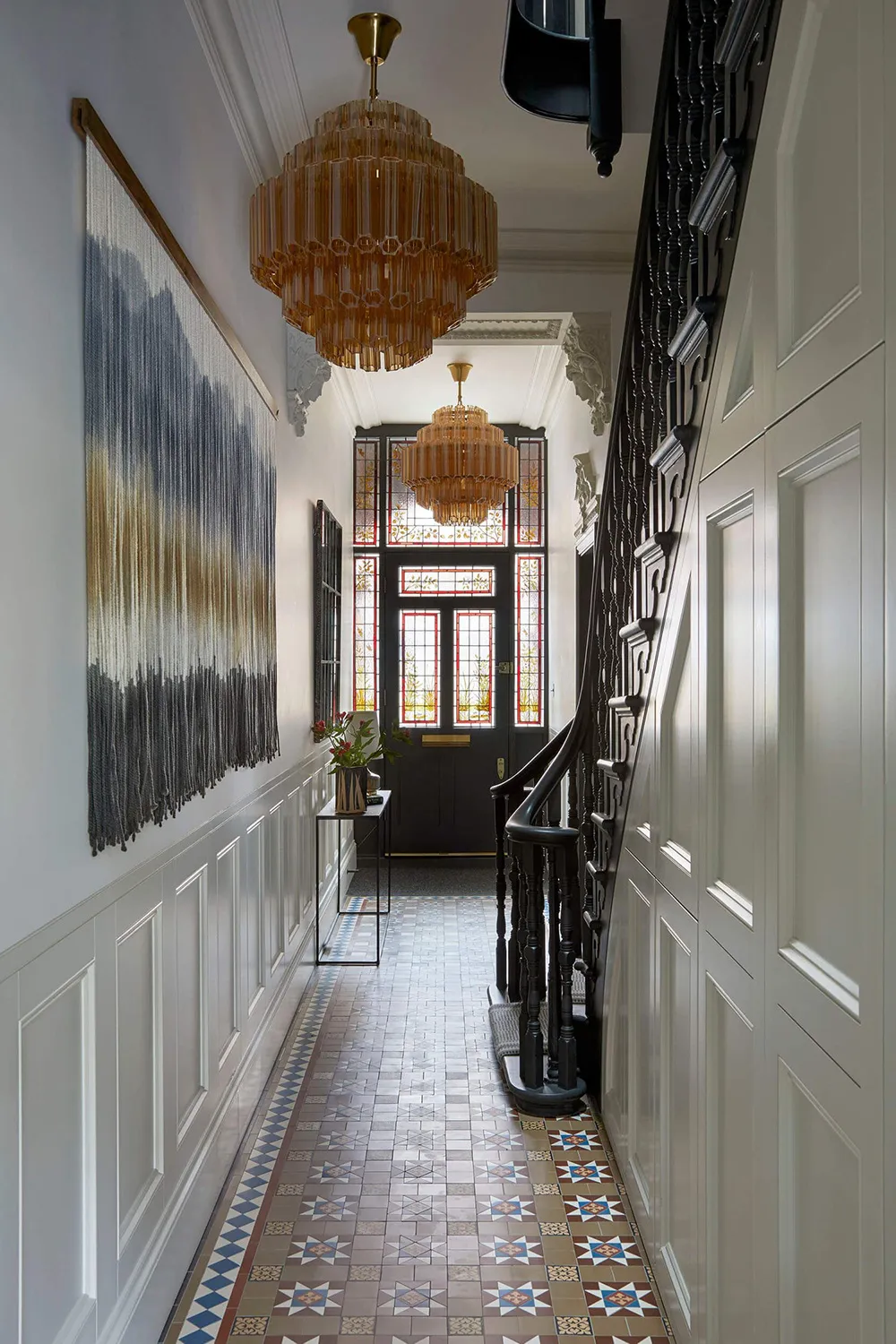 Стильні темні відтінки для чудового таунхауса в Лондоні - Gallery image 6