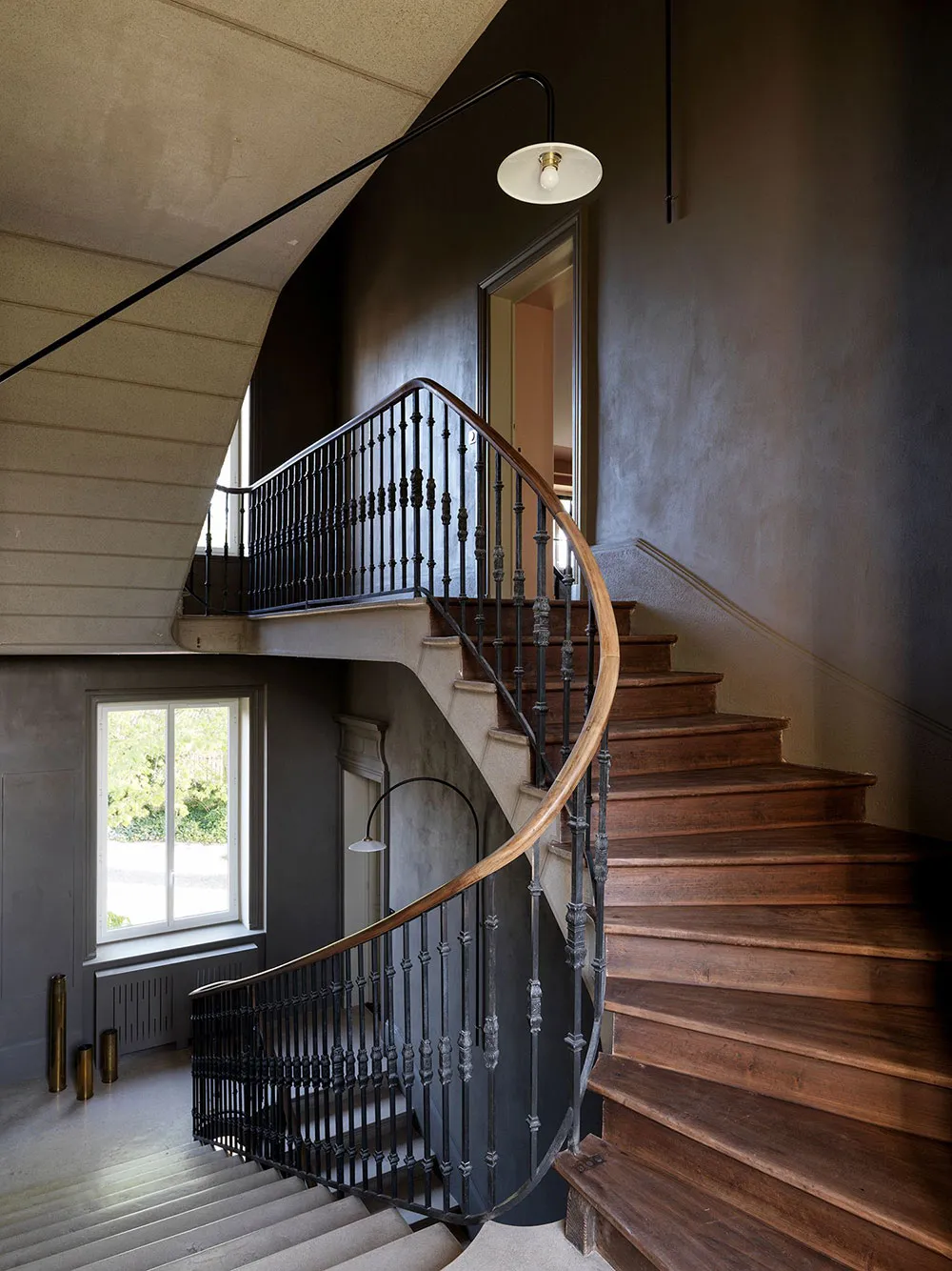 Interesting Eclecticism in a Historic Manor House in France - Gallery image 8