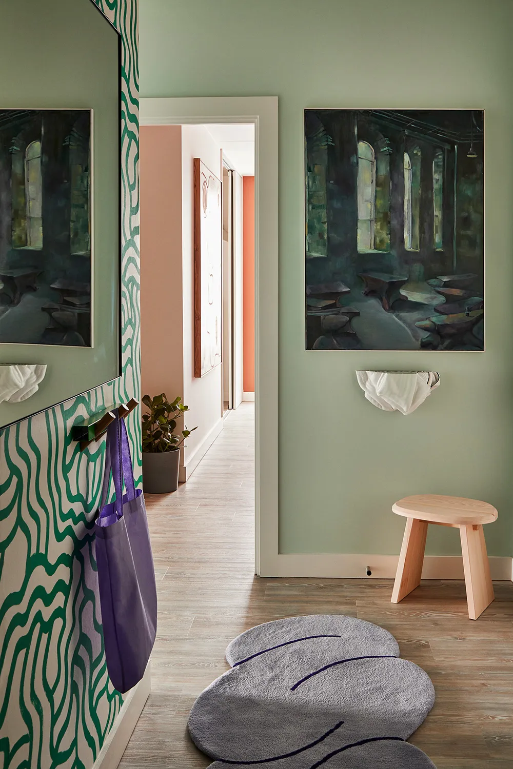 Colorful London Apartment with Unique Decor - Gallery image 4