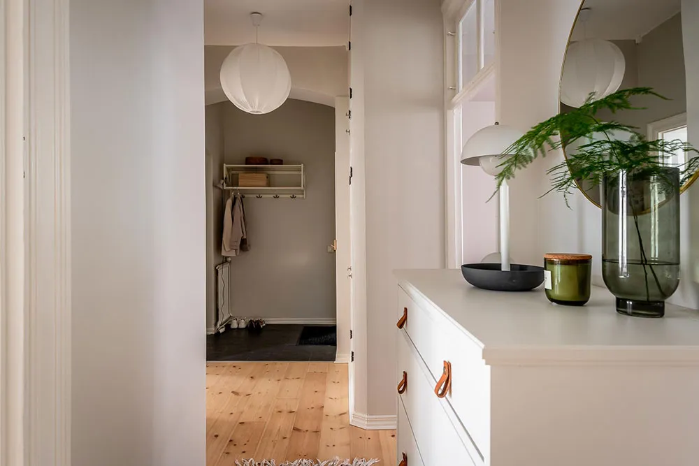 Intérieur scandinave cosy avec tapis mur - Gallery image 32