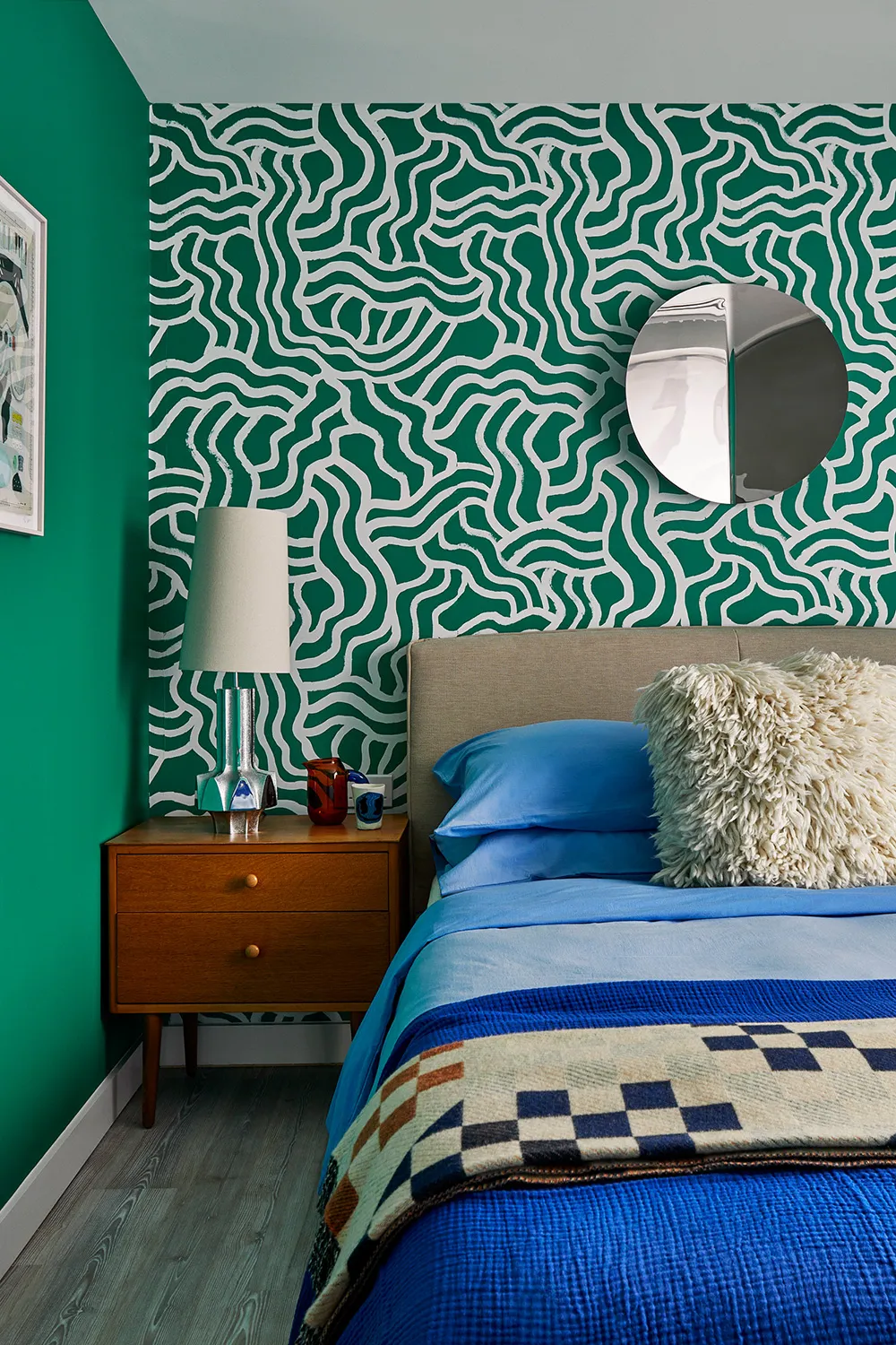 Colorful London Apartment with Unique Decor - Gallery image 8