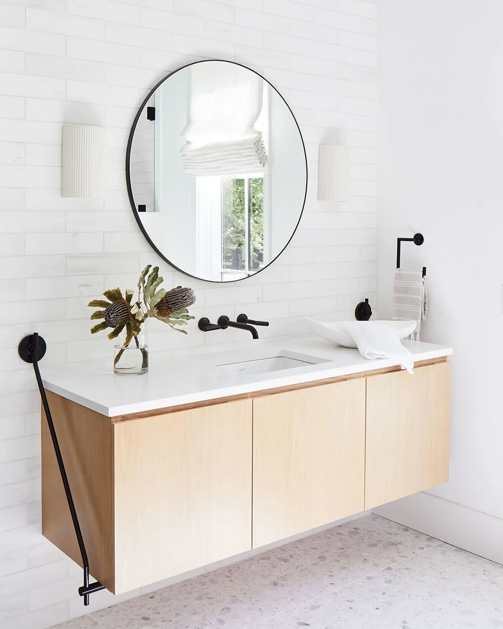 Чистые линии и безупречные формы: работы дизайнера Clare Kennedy - Gallery image 26