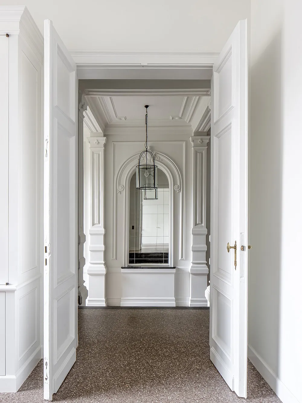 Modny design i wневремienne nuty: renowacja taunhausu w Belgii - Gallery image 13