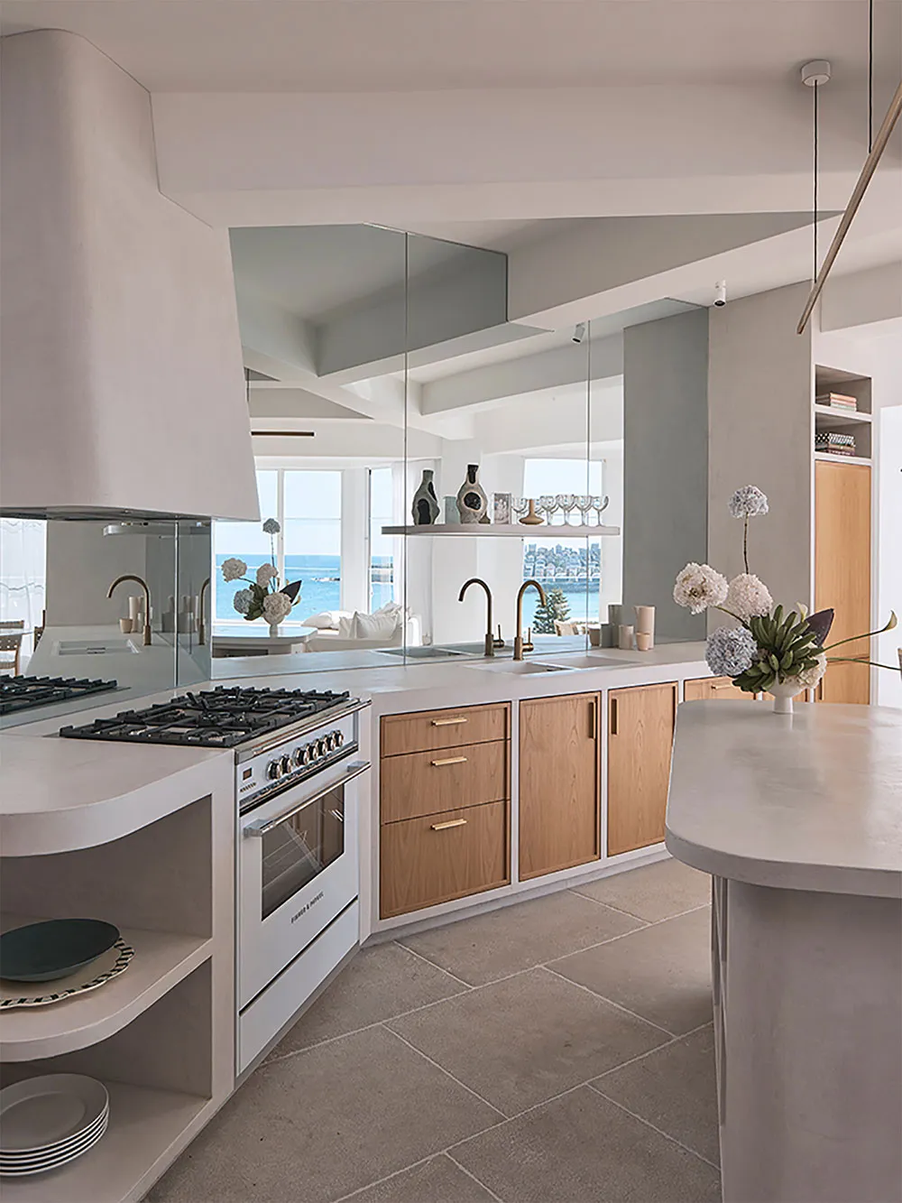 Intérieur calme et magnifiques vues sur la célèbre plage : appartement à Sydney - Gallery image 3