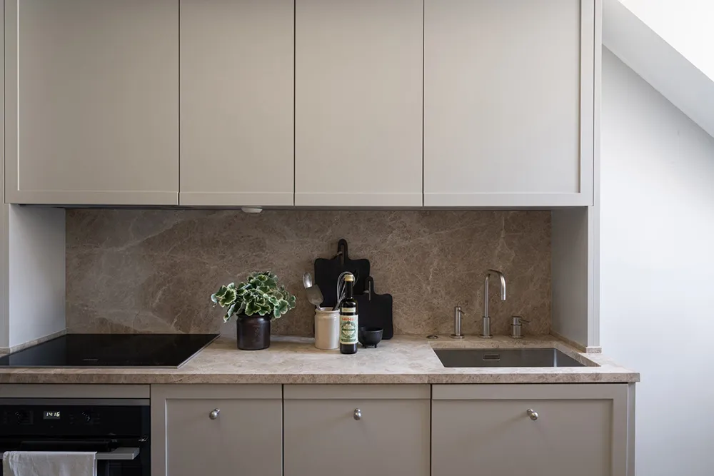 Компактная двухуровневая мансарда в центре Стокгольма (34 кв. м) - Gallery image 5