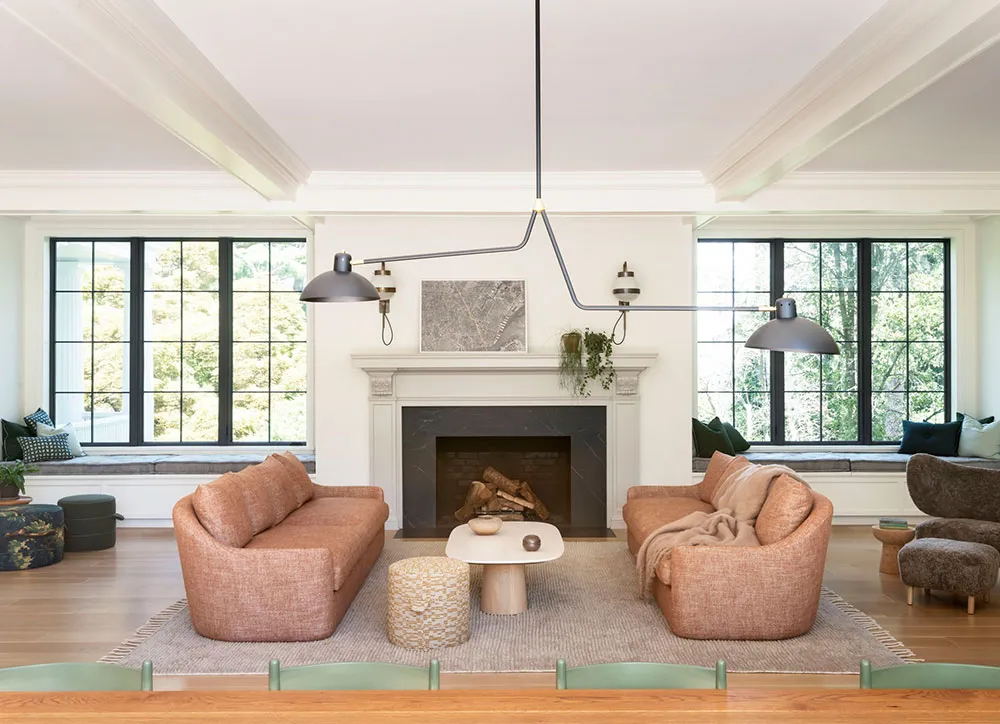 Bright and elegant interiors of a magnificent colonial house in the USA - 7