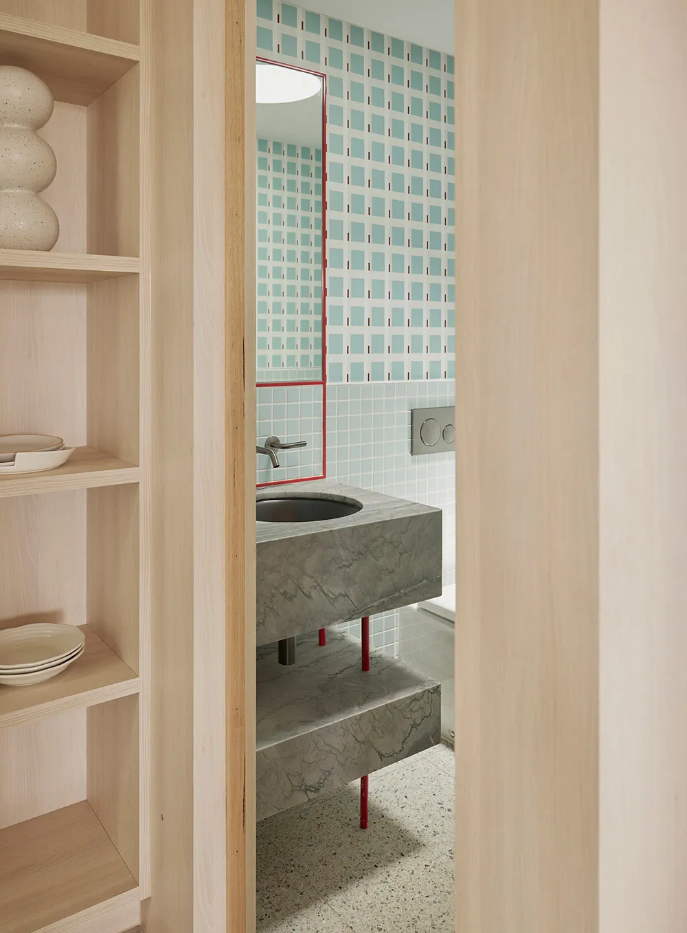 Spielerische Akzente der 70er Jahre in einem modernisierten Design des historischen Hauses in Melbourne - Gallery image 8