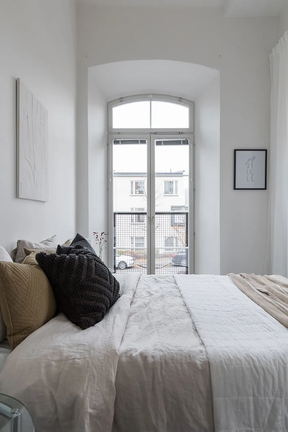 Style sobre et inspirant : loft dans un ancien bâtiment de fabrique à Stockholm (79 m²) - Gallery image 16