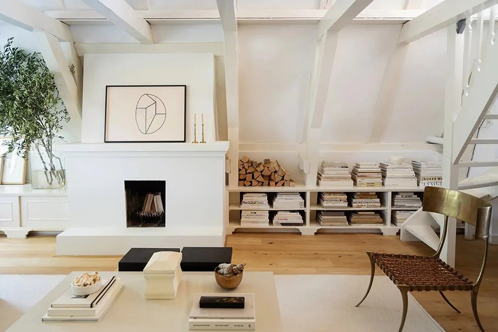 Очарование старинной мансарди та стильний дизайн: квартира з видом на канал у Амстердамі - Gallery image 4