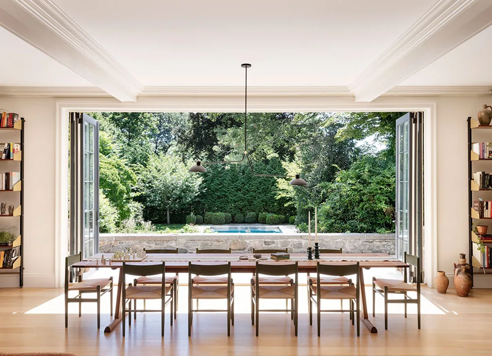Bright and elegant interiors of a magnificent colonial house in the USA - 10
