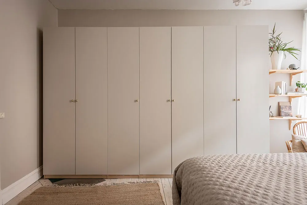 Intérieur scandinave cosy avec tapis mur - Gallery image 27