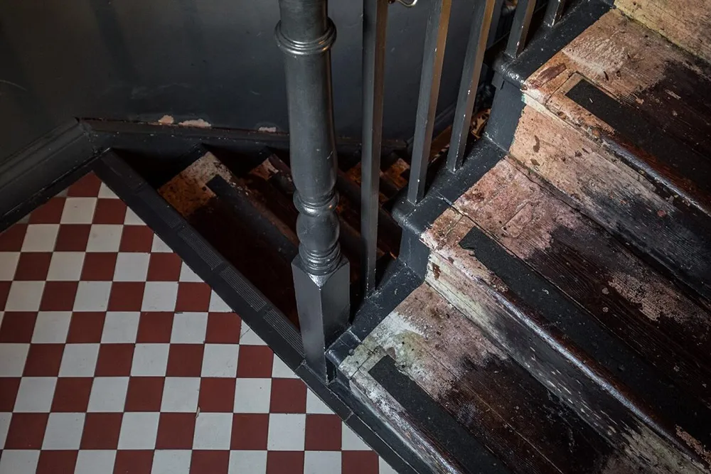 Stilvolle dunkle Interieurs eines victorianischen Hauses in London - 12